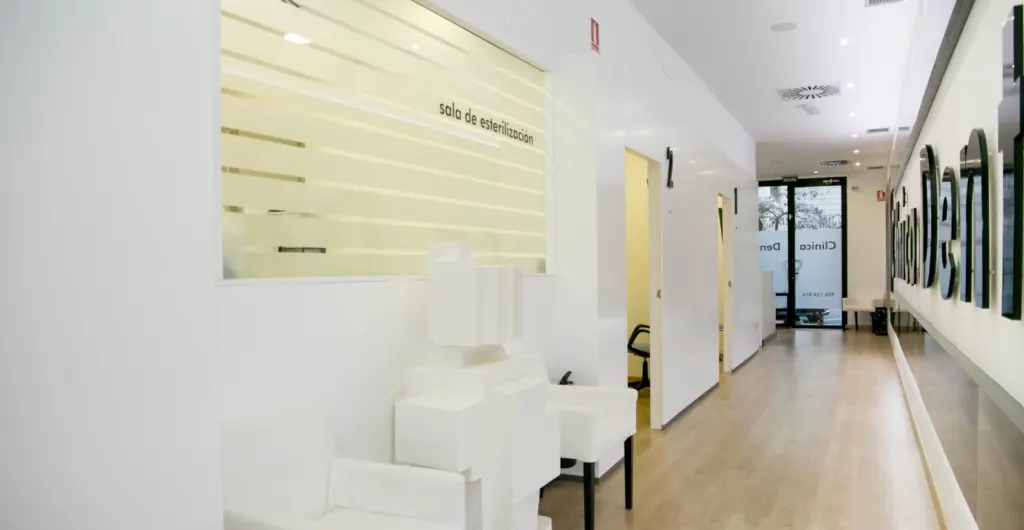 pasillo de la clinica dental